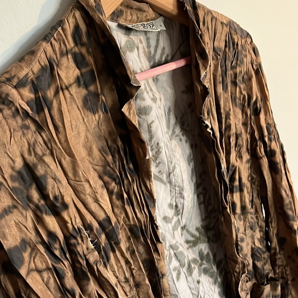 go by gosilk Crinkle Cut Jacket and Skirt Set in Chai Society 100% Silk Size M - Picture 8 of 16